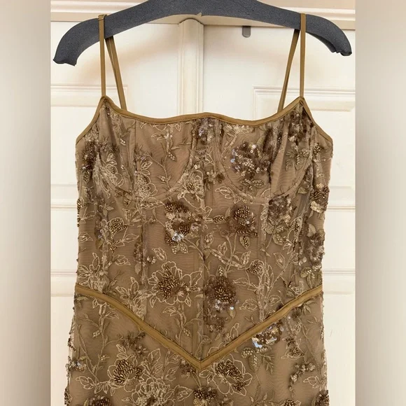 House Of CB Elegant Gold Floral Embroidered Gown - Picture 4 of 16